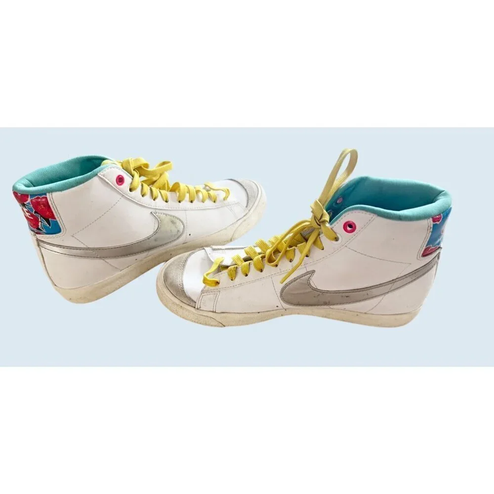 NIKE Blazer Mid '77 GS White Vivid Sulfur Hi Top Sneaker Sz 7